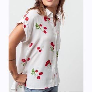 NWT RAILS Whitney Cherry Bloom Shirt Size Small SOLD OUT